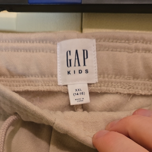 NWT - GAP Pokemon Pikachu Kids Sweatpants XXL - Sand - Picture 4 of 5